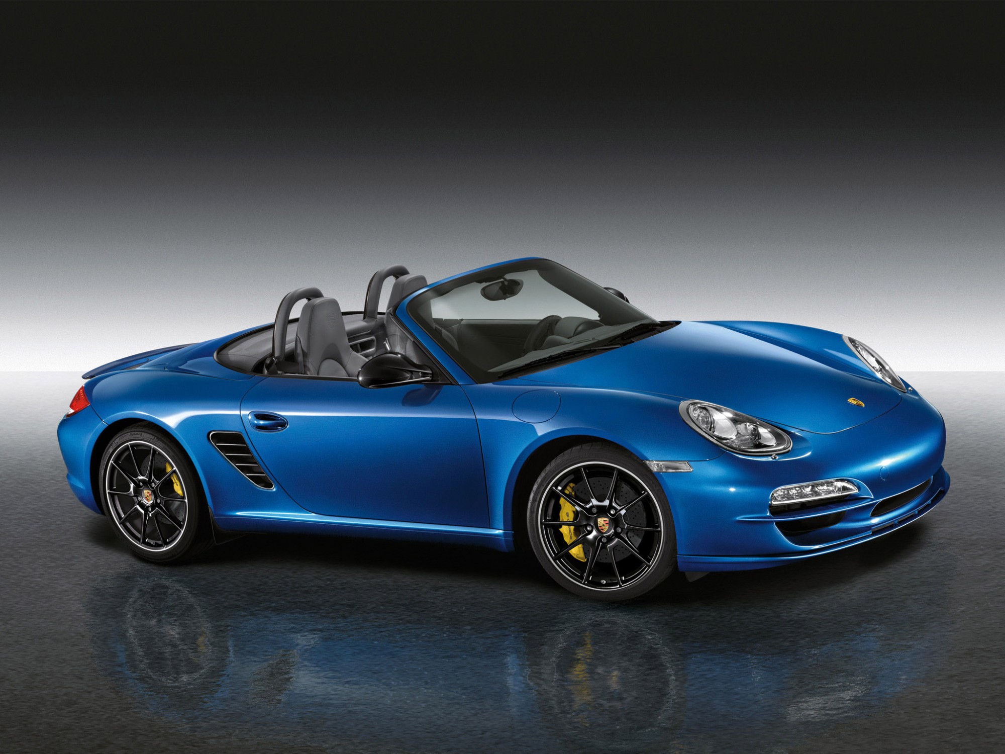 Toulon : quelles garanties et options prendre pour assurer ma Porsche Boxster en assurance tous risques ? 