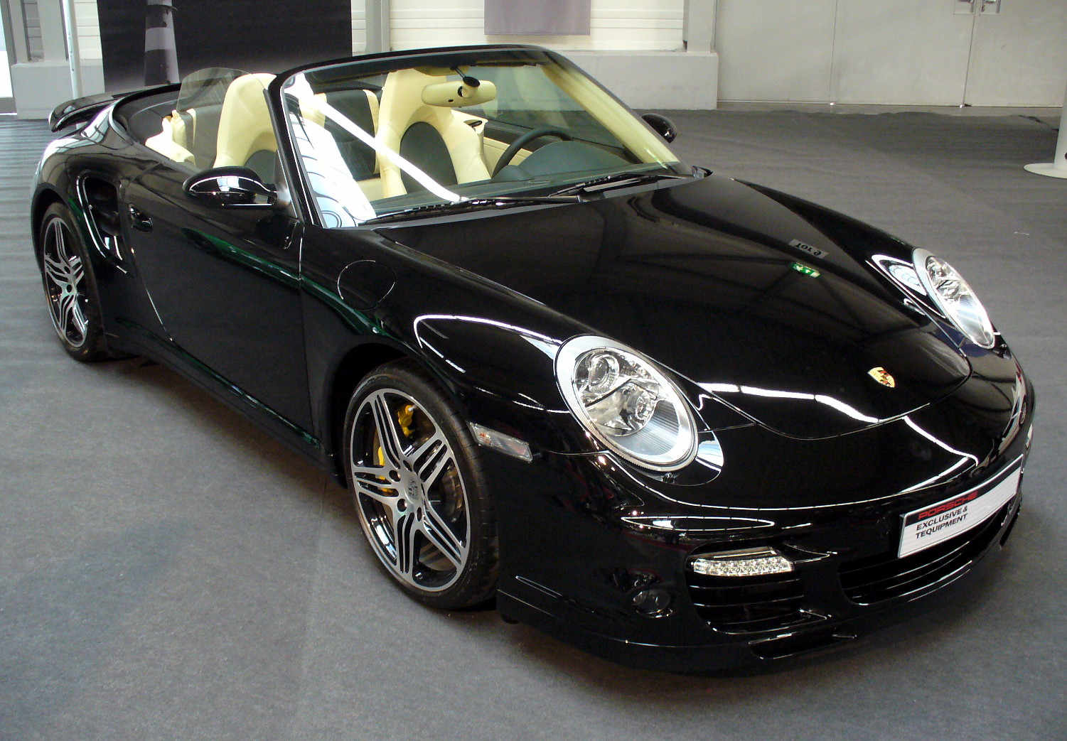 Bénéficiez du meilleur prix pour l'assurance de votre Porsche 997 à Toulouse avec Prestige Assurance